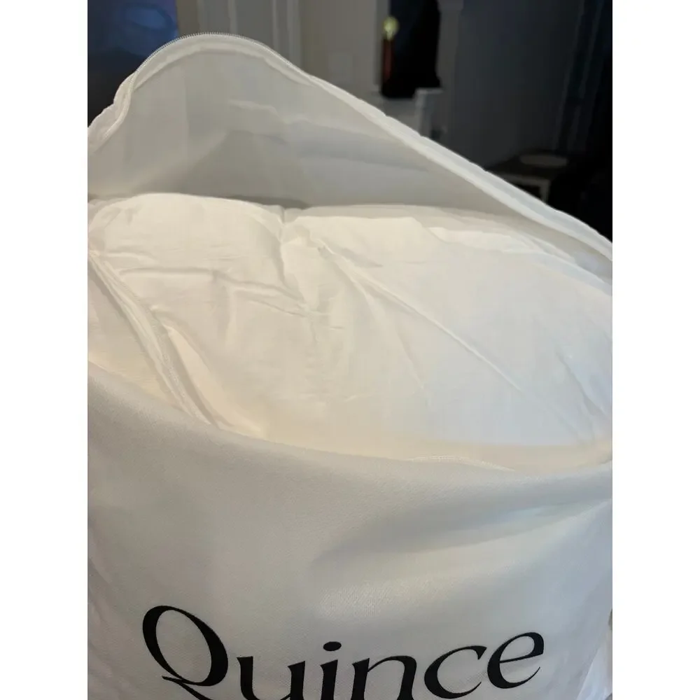 Quince premium down